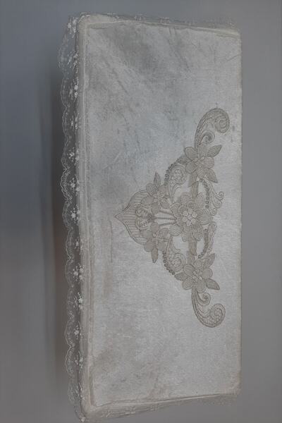 Çalışkan Çeyiz Evi French Laced Lace Dowry - Velvet Fabric Sponge Quilt Storage Cream 98x48x44cm