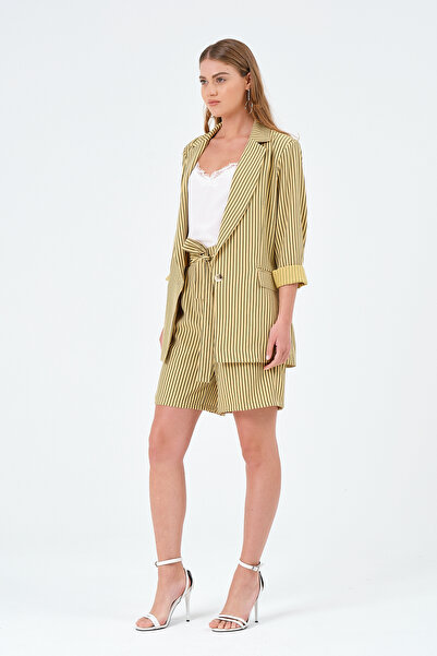 Shahiqa Çizgili Oversize Form Yazlık Blazer Ceket