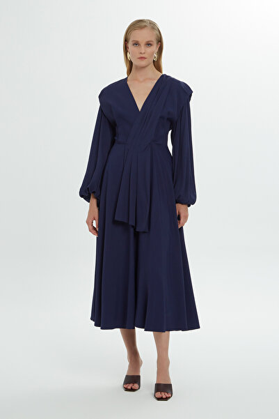 GİZİA Drapeli Kol Detaylı Lacivert Midi Elbise