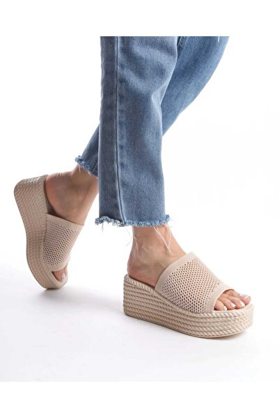 DAD WOLF طقم شباشب بكعب ويدج