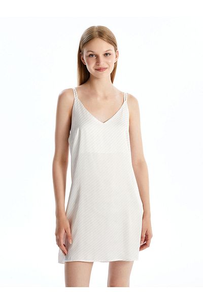LC Waikiki LCW DREAM Ecru Damen-Nachthemd aus Satin mit V-Ausschnitt und gestreiften Trägern