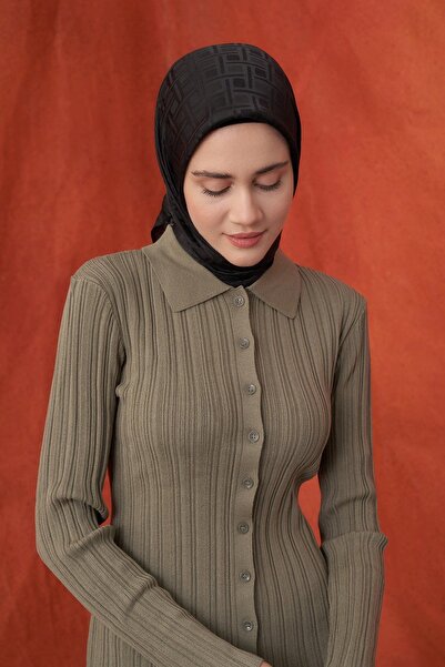 ARMANDA ITALIAN JACQUARD GEOMETRIC PATTERN SCARF - BLACK