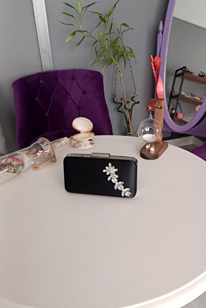 LA CALZATURE Rochie de seara din satin negru Star Stone Portfolio Box Bag