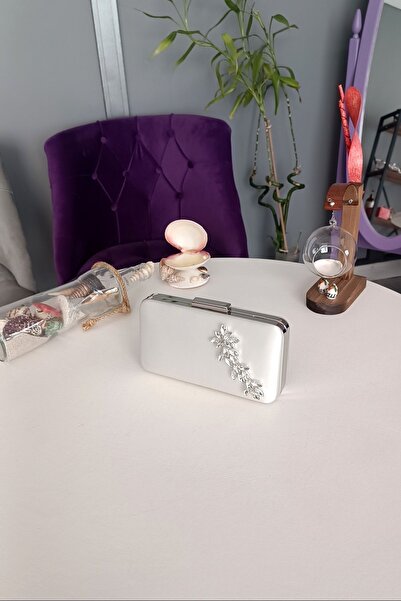 LA CALZATURE صندوق محفظة فستان سهرة كلاسيكي من الساتان والأحجار من STD