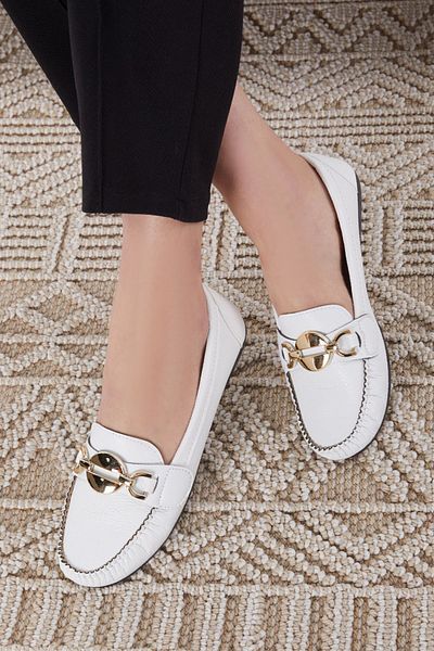 TOFİSA Women's White Buckle Light Comfortable Sole Ballerinas - 24579