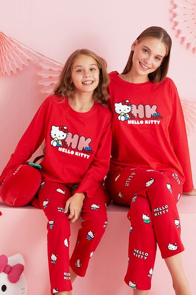 Siyah İnci Hello Kitty Licensed - 100% Cotton Red Crew Neck Pajamas Set Hk218