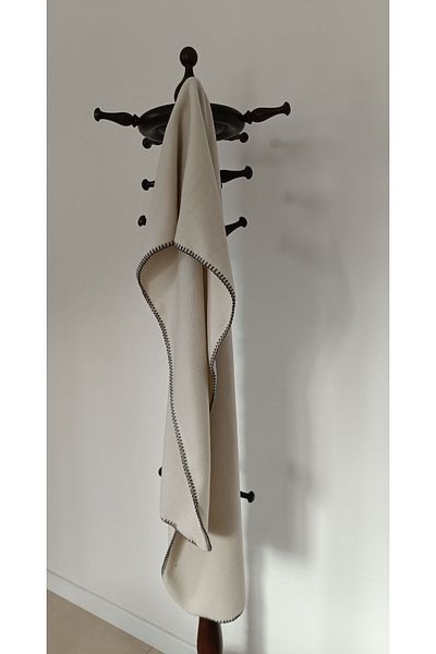 arslan deco Cream Colored Gray and Black Shepherd Stitched Fleece Scarf