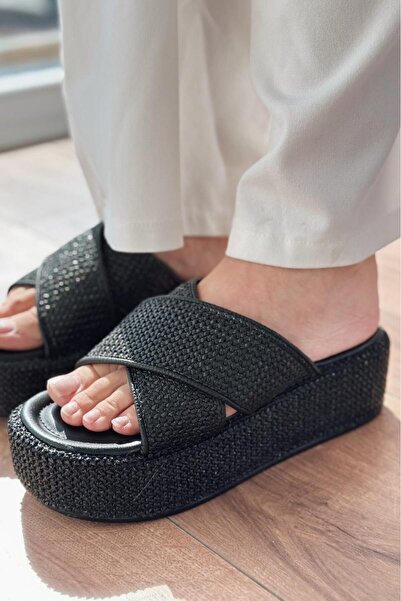 I Love Shoes Papuci de damă din paie neagră - Reducere cu bandă încrucișată