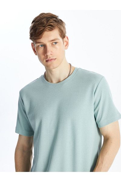 LC Waikiki Ανδρικό T-shirt με λαιμόκοψη με κοντό μανίκι
