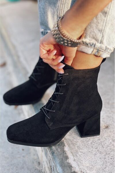 I Love Shoes Γυναικείες μπότες Rament Suede με λεπτομέρεια με κορδόνια σε μαύρο χρώμα