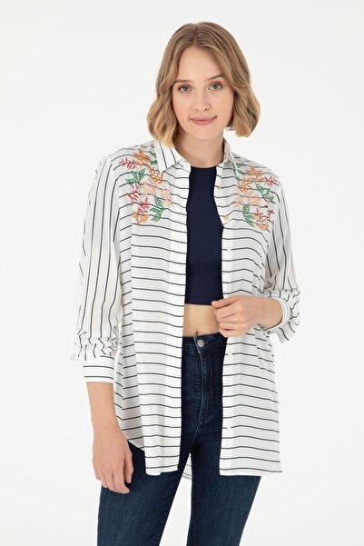 U.S. Polo Assn. قميص مريح بأكمام طويلة باللون الأزرق الداكن للنساء TEKSPOR193...