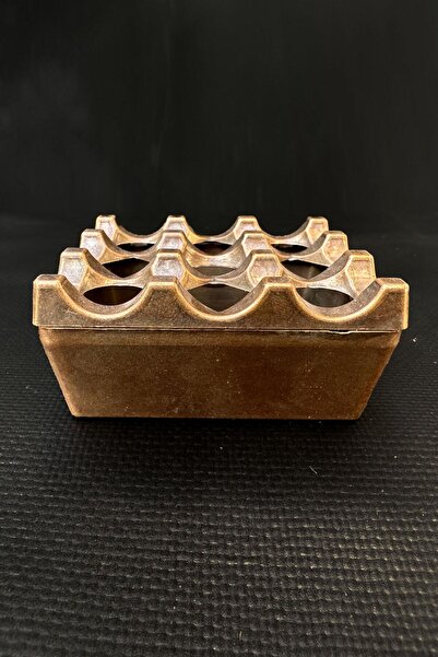 Hon تي.م. منفضة سجائر من النحاس العتيق من الدرجة الأولى، مصنوعة من الزاماك، مناسبة للفنادق والمقاهي والمطاعم، 200 جرام، معدنية، بنية اللون، مربعة الشكل