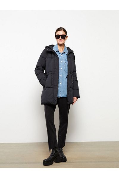 LC Waikiki Puffer-Kapuzenmantel für Damen