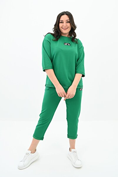 Koza Butik طقم بدلة رياضية نسائية مقاس كبير بتفاصيل العلامة 8100-24