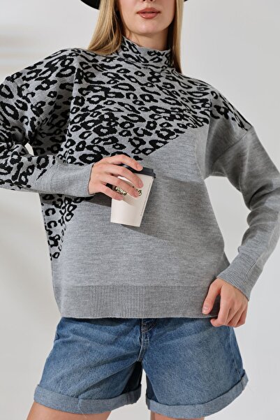 ALCHON Half Turtleneck Long Sleeve Asymmetrical Leopard Print Stylish Winter Knitwear Sweater