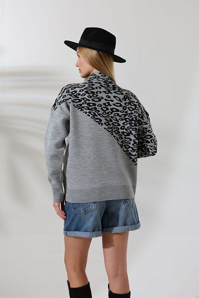 ALCHON Half Turtleneck Long Sleeve Asymmetrical Leopard Print Stylish Winter Knitwear Sweater