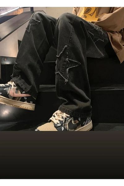 STUFY Pyramid Denim Star Printed Baggy Fit Jeans