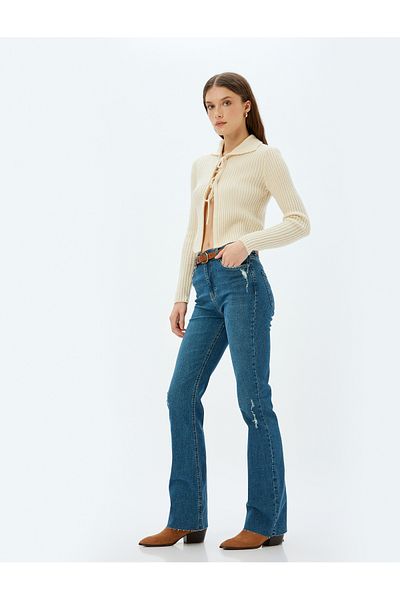Koton Spanische Jeanshose mit ausgefranstem Bein und hoher Taille, schmale Passform – Schlagjeans