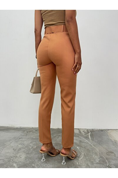 HİJABAYA Παντελόνι από ύφασμα με χοντρή ζώνη