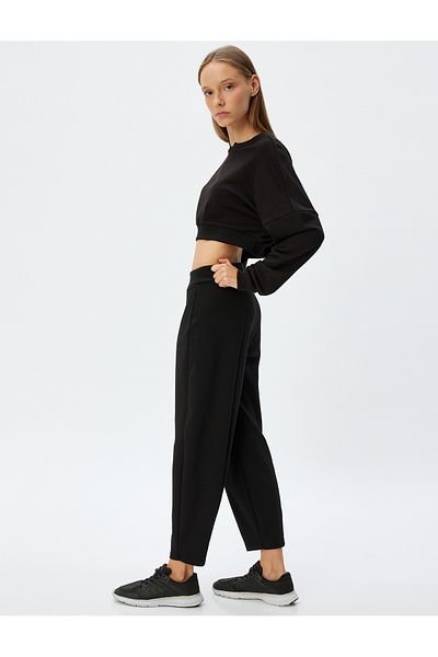 Koton Pantaloni de sport cu elastic cu talie înaltă - Potrivire confortabilă, cu picior scurt și cusături