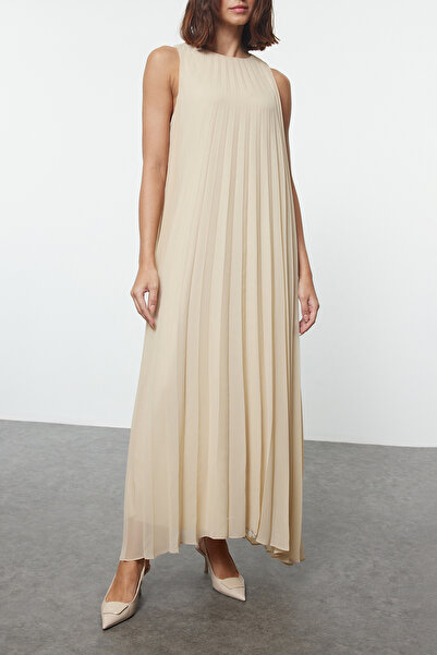 Trendyol Modest Πλισέ μπεζ φόρεμα εσωρούχων - TCTAW25EB00089