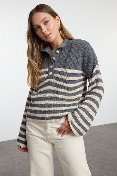 Trendyol Collection Crew Neck Striped Anthracite Knitwear Sweater - Ganiş Fit TWOAW24KZ00165