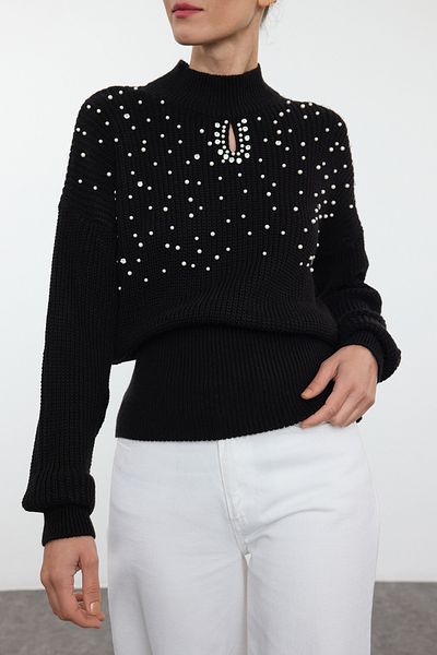 Edit by Trendyol Pulover negru din tricotaje cu perle și detalii din piatră - TEDAW25KZ00013