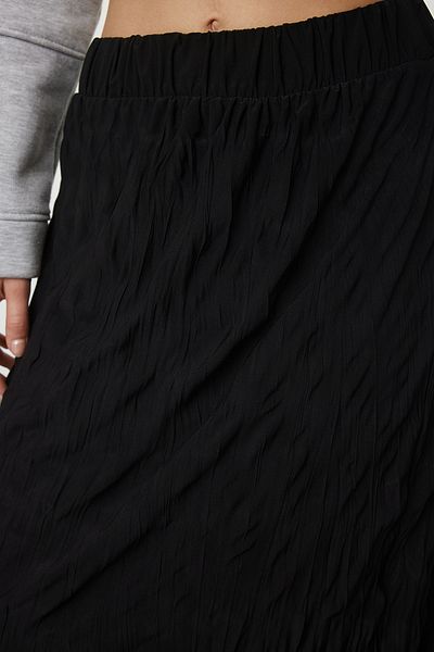 Trendyol Collection Flexible Pleated Detailed Black Maxi Knitted Skirt - TWOAW25ET00016