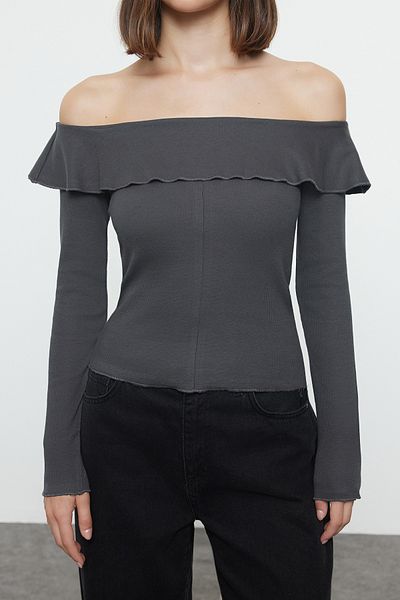 Trendyol Collection Πλεκτή μπλούζα Carmen Collar Anthracite - Κομμένη λεπτομέρεια, ευέλικτο σώμα TWOAW25BZ00113
