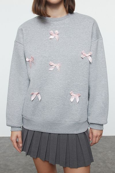 Trendyol Collection Šedá melanžová oversize mikina se stužkou Detailní tlustá pletená mikina - TWOAW25SW00069