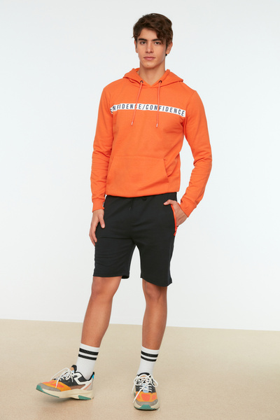 Trendyol Collection Černé gumové šněrovací šortky – kapsa na zip, Regular Fit TMNSS20SR0080