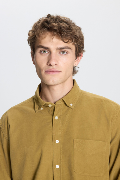 AC&Co / Altınyıldız Classics Ανδρικό βελούδινο πουκάμισο με γιακά με φαρδιά κουμπιά, πράσινη άνετη εφαρμογή