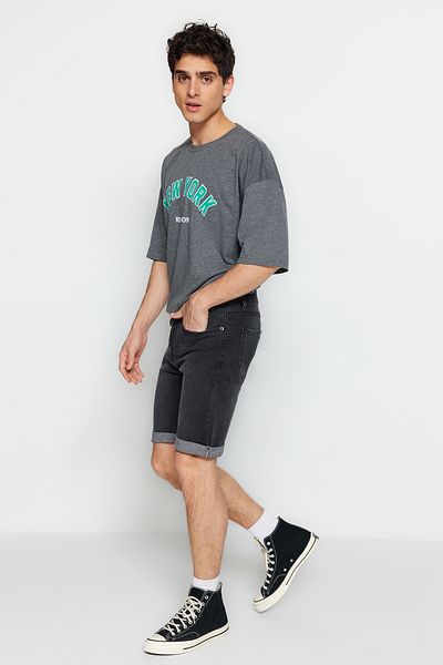 Trendyol Collection Anthrazitfarbene Destroyed Skinny Fit Shorts und Bermuda - TMNSS22SR0162