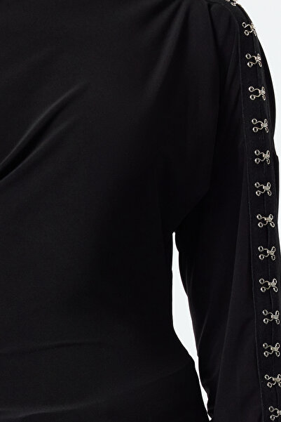 Trendyol Collection Μαύρη πλεκτή μπλούζα με λαιμόκοψη Agraf TPRAW25BZ00025