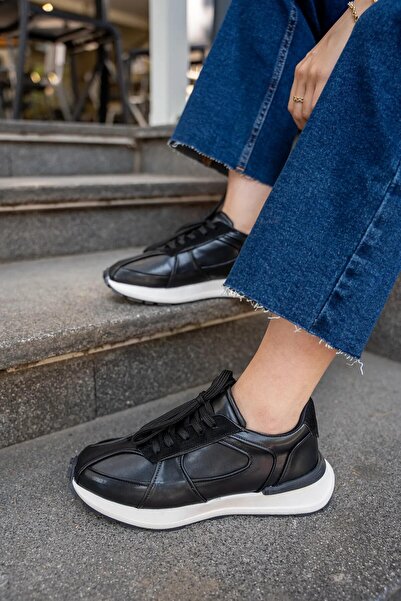 LAMİNTA Black Stitched Patterned Poce Women's Sports Shoes - Thick Sole