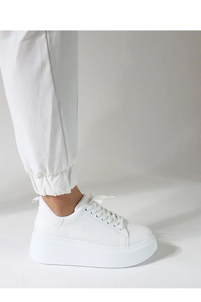 trendyhit White Thick Sole Lace Up Women's Sneakers
