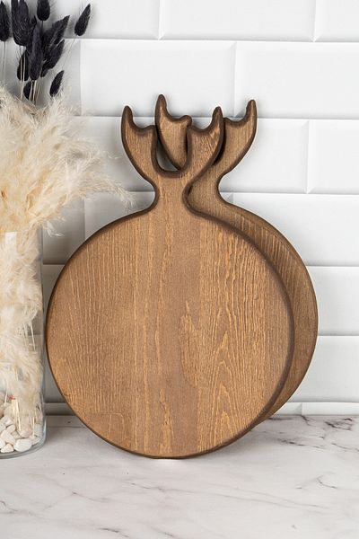 DNS HOME 2-Piece Wooden Deer Cutting Board - Round Presentation Serving Board