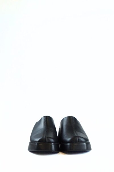The Moirai Black Genuine Leather Closed Women's Slippers