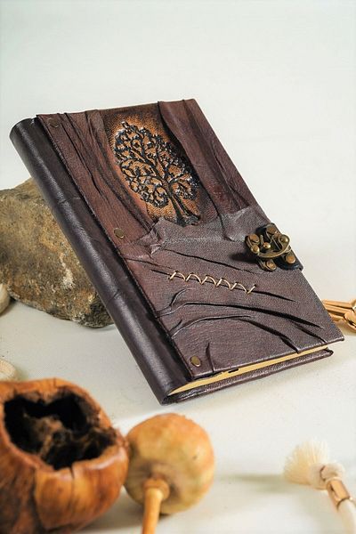 GUETTA Jurnal de însemnări din piele naturală realizat manual, hârtie Şamua Arborele vieţii