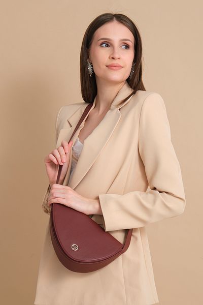 Garbalia Claret Red Doha Shoulder Bag - Adjustable Strap, Large Inner Compartment, Magnet Cover
