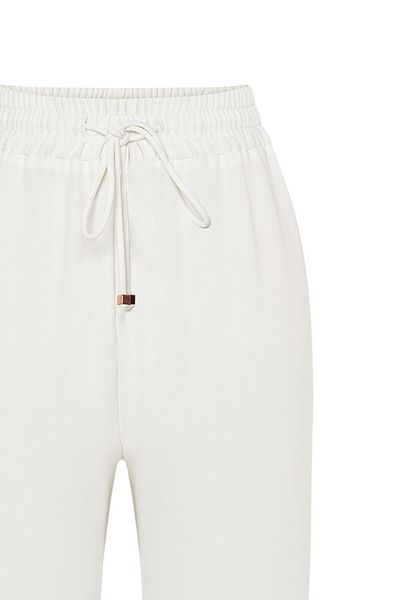 Exquise Regular Fit Lace Detailed Trousers