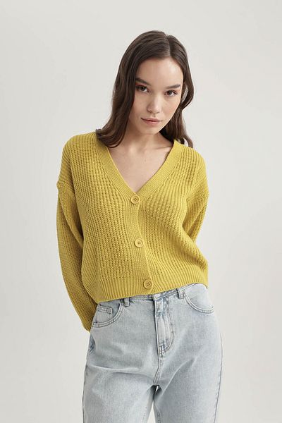 DeFacto Strickjacke mit normaler Passform und V-Ausschnitt