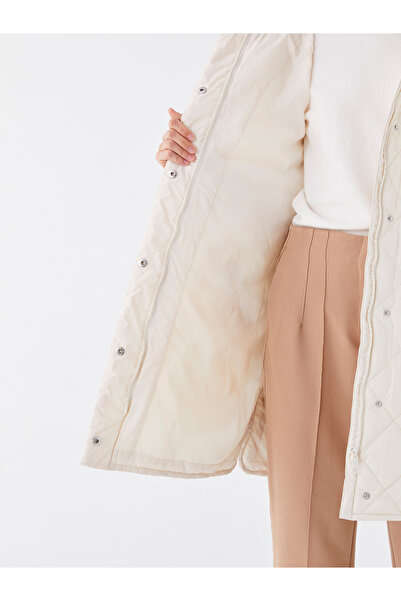 LC Waikiki Γυναικείο Καπιτονέ Πουφερ Μπουφάν - Με Κουκούλα