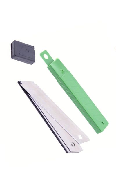 usin 18Mmx0.3Mm Wide Spare Utility Knife - 30 Pieces (3 X 10 Lu Pack)