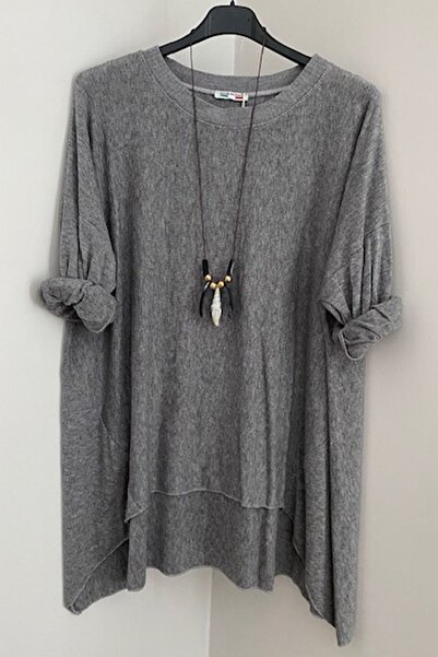 AYASOFYA OTANTIK بلوزة نسائية إيطالية رمادية اللون بياقة دائرية وتصميم فضفاض ...