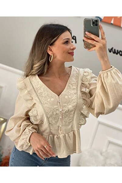 NunuButik Volanlı Nakış Detaylı Tasarım Bluz
