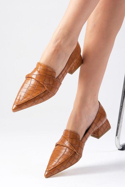 Mio Gusto Vilda Tan Short Heeled Pointed Toe Women's Shoes