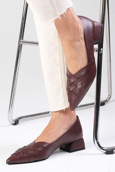 Mio Gusto Peyton Burgundy Pointed Toe Women's Low Heel Shoes