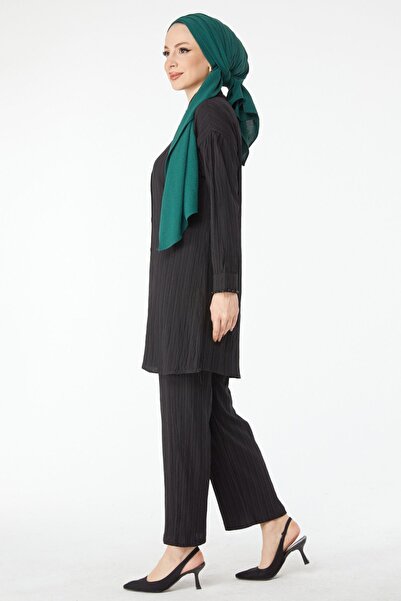 TOFİSA Schwarzes Damen-Set mit schlichtem Hemdkragen und Perlendetail - 24505