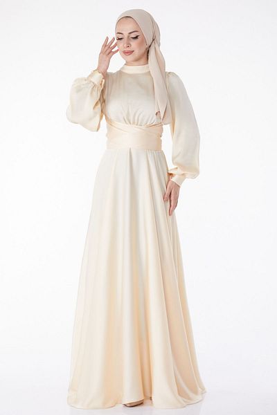 TOFİSA Beiges Abendkleid für Damen mit geradem, hohem Kragen und überkreuztem Gürtel - 24886